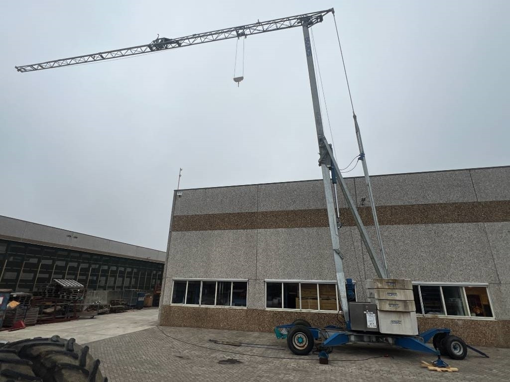 Soima Construction crane SOIMA SGH 19x28 - 28 mete - Paceļamais grozs ar dīsteli: foto 3 Soima Construction crane SOIMA SGH 19x28 - 28 mete - Paceļamais grozs ar dīsteli: foto 3
