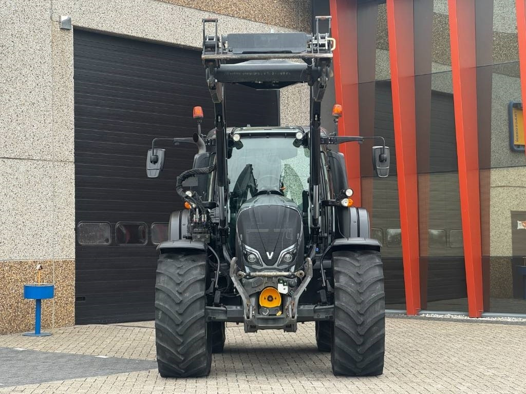 Valtra N174D, Frontlinkage + PTO, Frontloader, 3846 hours - Traktors: foto 5 Valtra N174D, Frontlinkage + PTO, Frontloader, 3846 hours - Traktors: foto 5