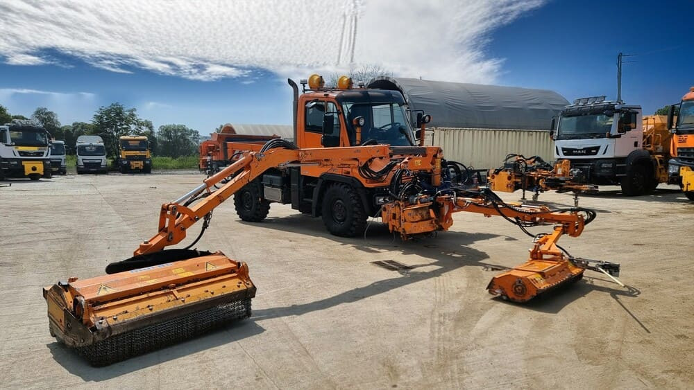 Komunālā/ Specializētā tehnika MERCEDES-BENZ Unimog U300: foto 6