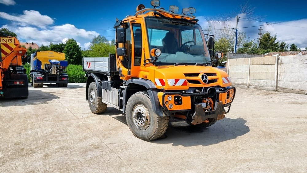 Mercedes-Benz Unimog U527 - Komunālā/ Specializētā tehnika: foto 1 Mercedes-Benz Unimog U527 - Komunālā/ Specializētā tehnika: foto 1