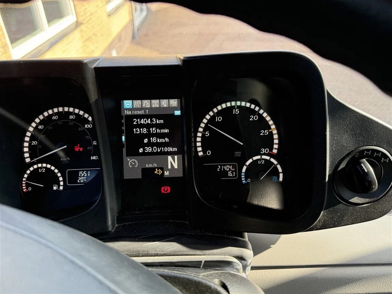 Kravas automašīna Mercedes-Benz Unimog U 218 Kipper 3 Seats 4WD AGRI Euro 6: foto 9