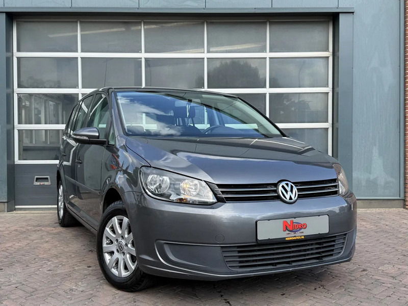 Volkswagen Touran 1.2 TSI 105pk 7 Persoons Lmv Parkeer sensoren - Vieglā automašīna: foto 1 Volkswagen Touran 1.2 TSI 105pk 7 Persoons Lmv Parkeer sensoren - Vieglā automašīna: foto 1