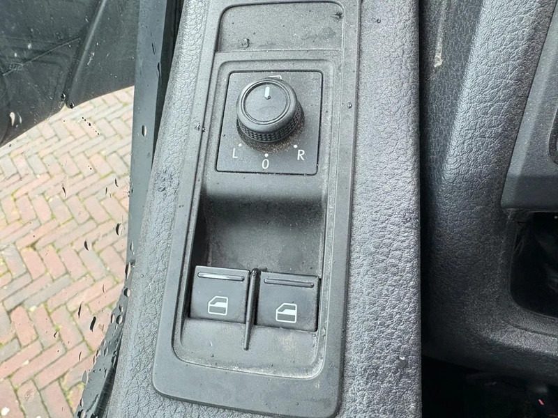 Mazs furgons Volkswagen Transporter Lichte Schade 2.0 tdi L2 Carplay PDC boekjes Carpas: foto 12 Mazs furgons Volkswagen Transporter Lichte Schade 2.0 tdi L2 Carplay PDC boekjes Carpas: foto 12