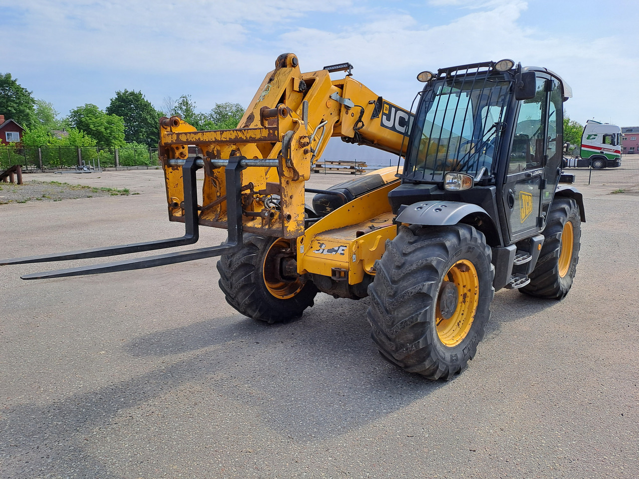 Teleskopiskais iekrāvējs JCB 531-70 Agri Super: foto 1