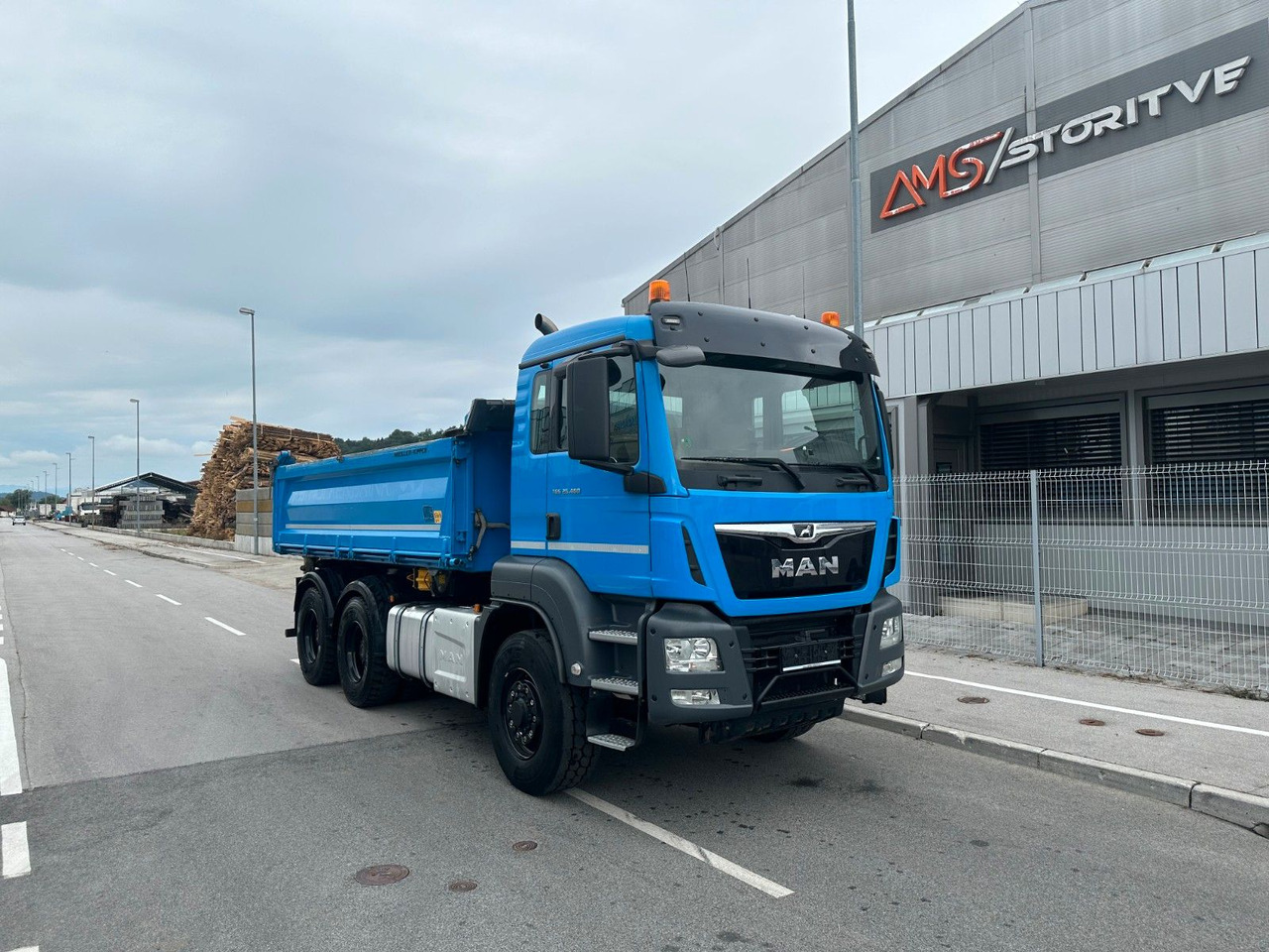 MAN TGS 26.460 6X4 Hydrodrive Bordmatik - Kravas automašīna pašizgāzējs: foto 1 MAN TGS 26.460 6X4 Hydrodrive Bordmatik - Kravas automašīna pašizgāzējs: foto 1