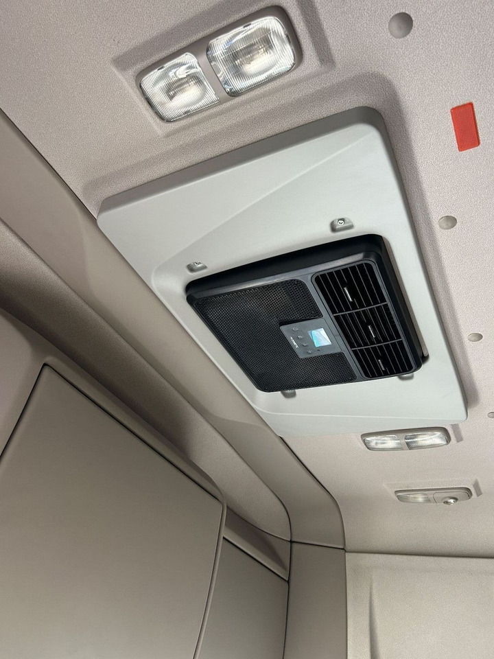 Vilcējs DAF XF 480 XF480 Super Space Very complete trucks More pc available: foto 13