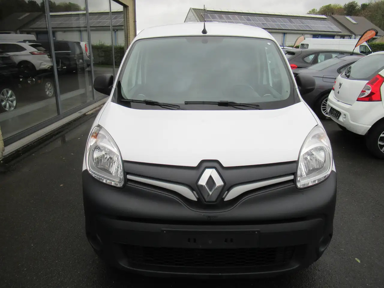 Renault Kangoo 15 DCI GRAND CONFORT CLIM 8250€+TVA/BTW - Mazs furgons: foto 3 Renault Kangoo 15 DCI GRAND CONFORT CLIM 8250€+TVA/BTW - Mazs furgons: foto 3