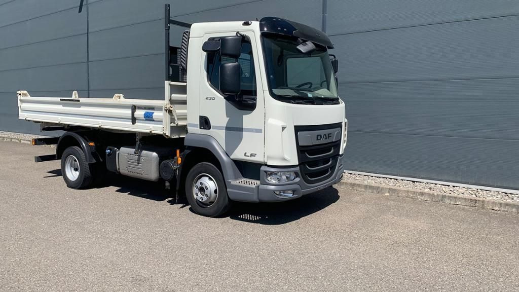 DAF LF 230 FA 7,49 t. Meiller DSK Klima Automatik - Komercauto pašizgāzējs: foto 1 DAF LF 230 FA 7,49 t. Meiller DSK Klima Automatik - Komercauto pašizgāzējs: foto 1