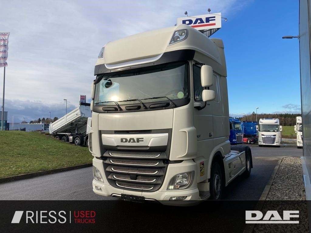 DAF XF 480 FT Super Space Cab Intarder / Nebenantrie - Vilcējs: foto 4 DAF XF 480 FT Super Space Cab Intarder / Nebenantrie - Vilcējs: foto 4