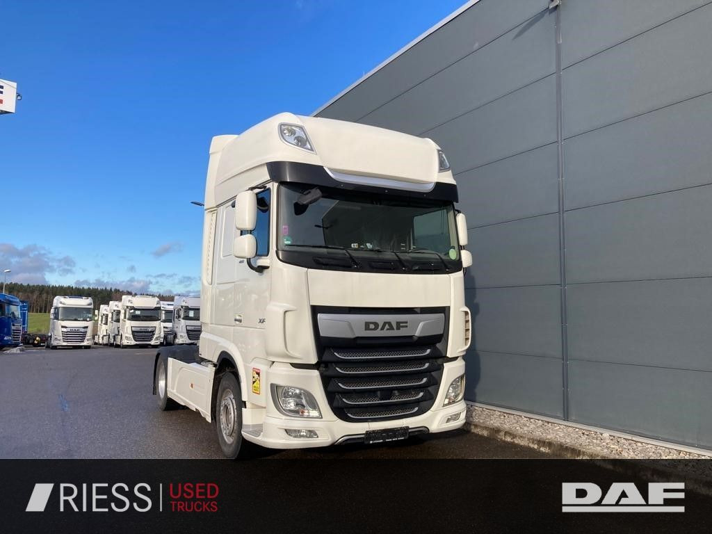 DAF XF 480 FT Super Space Cab Intarder / Nebenantrie - Vilcējs: foto 2 DAF XF 480 FT Super Space Cab Intarder / Nebenantrie - Vilcējs: foto 2