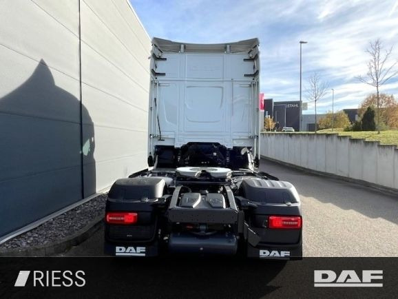 DAF XG 530 FT Alcoa Leder Vollluft Standklima - Vilcējs: foto 4 DAF XG 530 FT Alcoa Leder Vollluft Standklima - Vilcējs: foto 4