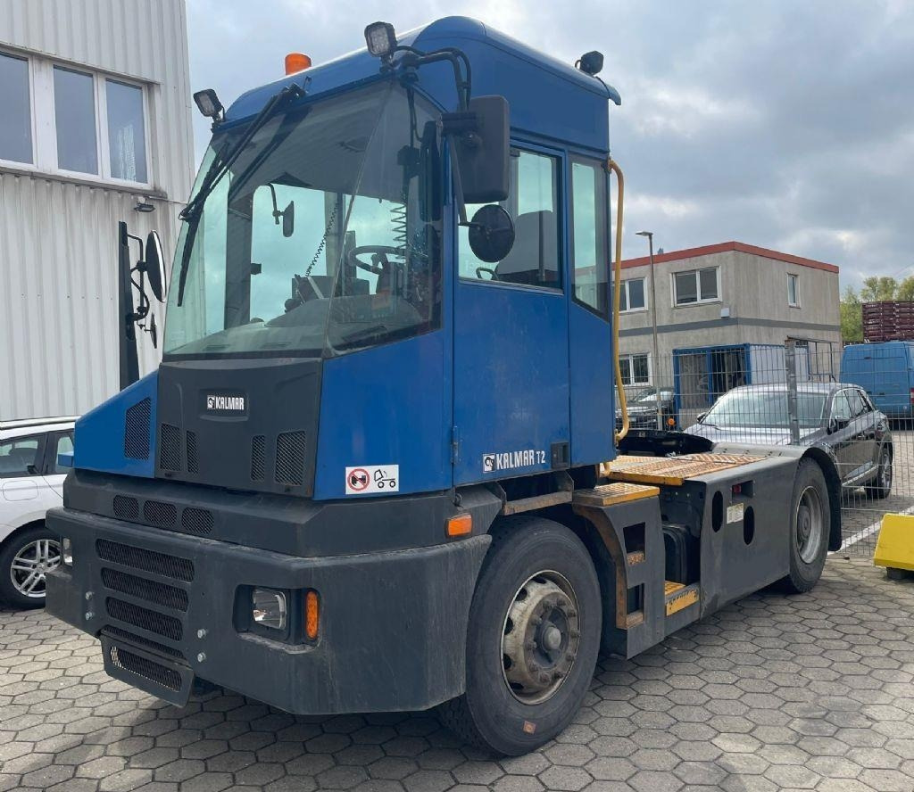 Kalmar T2 - Termināļa traktors: foto 4 Kalmar T2 - Termināļa traktors: foto 4