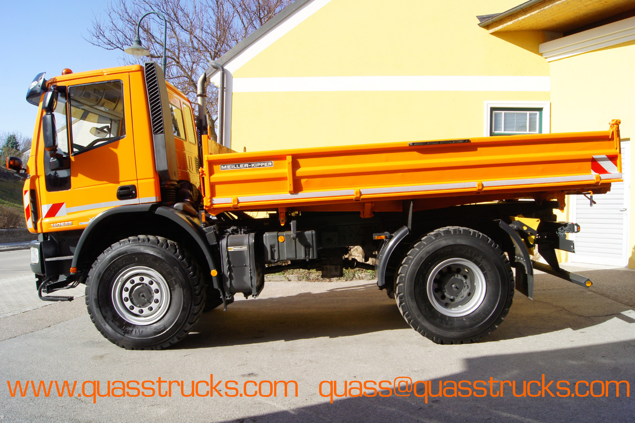 IVECO EUROCARGO 140E28 4x4/TÜV/singlebereift/Winterdienst/Euro 5 - Kravas automašīna pašizgāzējs: foto 2 IVECO EUROCARGO 140E28 4x4/TÜV/singlebereift/Winterdienst/Euro 5 - Kravas automašīna pašizgāzējs: foto 2