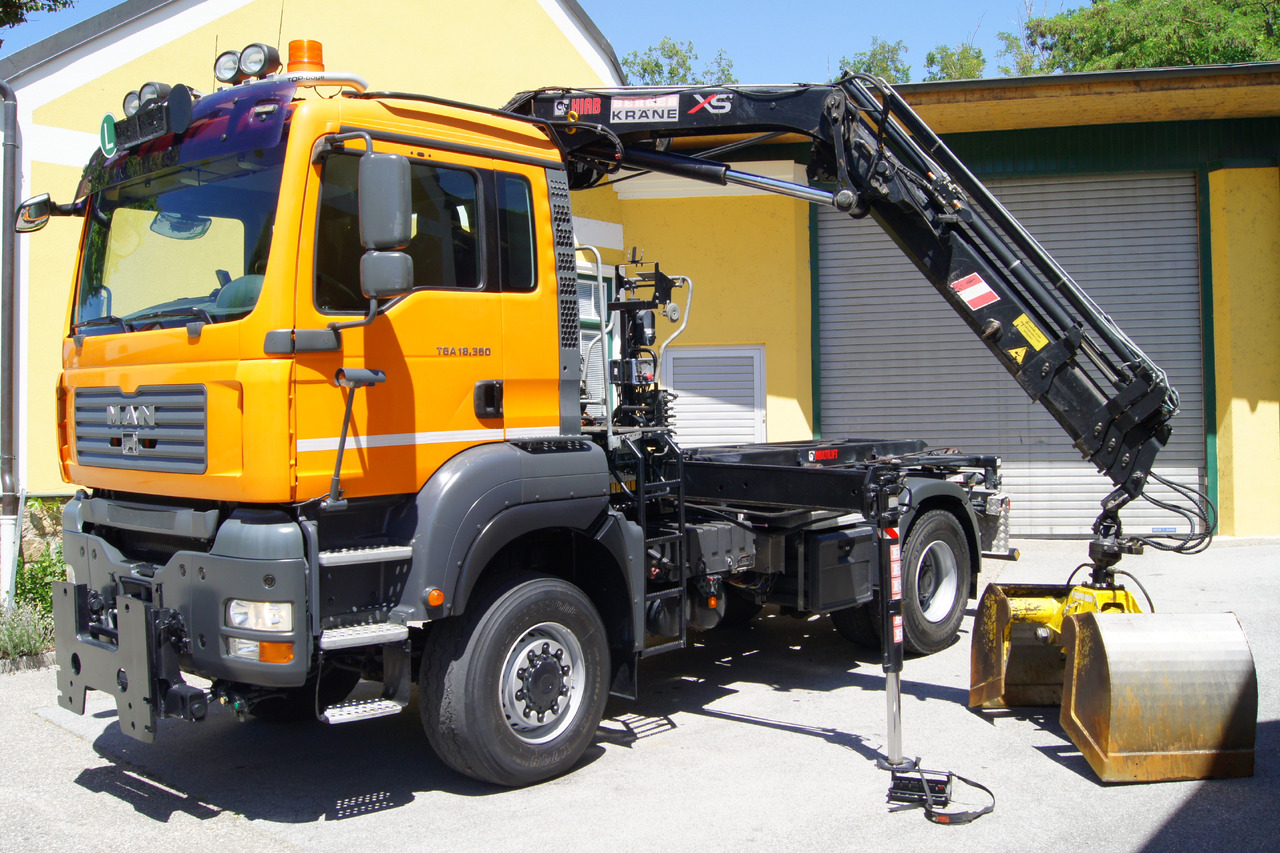 MAN TGA 18.360 BL 4x4/Euro 4/TÜV/HIAB 111/MULTILIFT/Winterdienst - Pacēlājs ar āķi, Kravas auto ar manipulatoru: foto 2 MAN TGA 18.360 BL 4x4/Euro 4/TÜV/HIAB 111/MULTILIFT/Winterdienst - Pacēlājs ar āķi, Kravas auto ar manipulatoru: foto 2