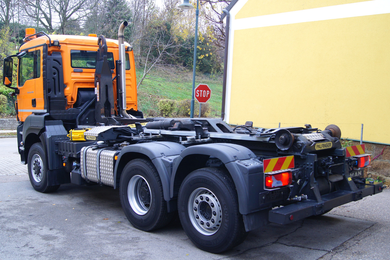 MAN TGS 28.400 BL 6x4-4/TÜV/PALIFT/Winterdienst/Salzstreuer/Streuer/Schneepflug - Sniega novākšanas tehnika: foto 5 MAN TGS 28.400 BL 6x4-4/TÜV/PALIFT/Winterdienst/Salzstreuer/Streuer/Schneepflug - Sniega novākšanas tehnika: foto 5