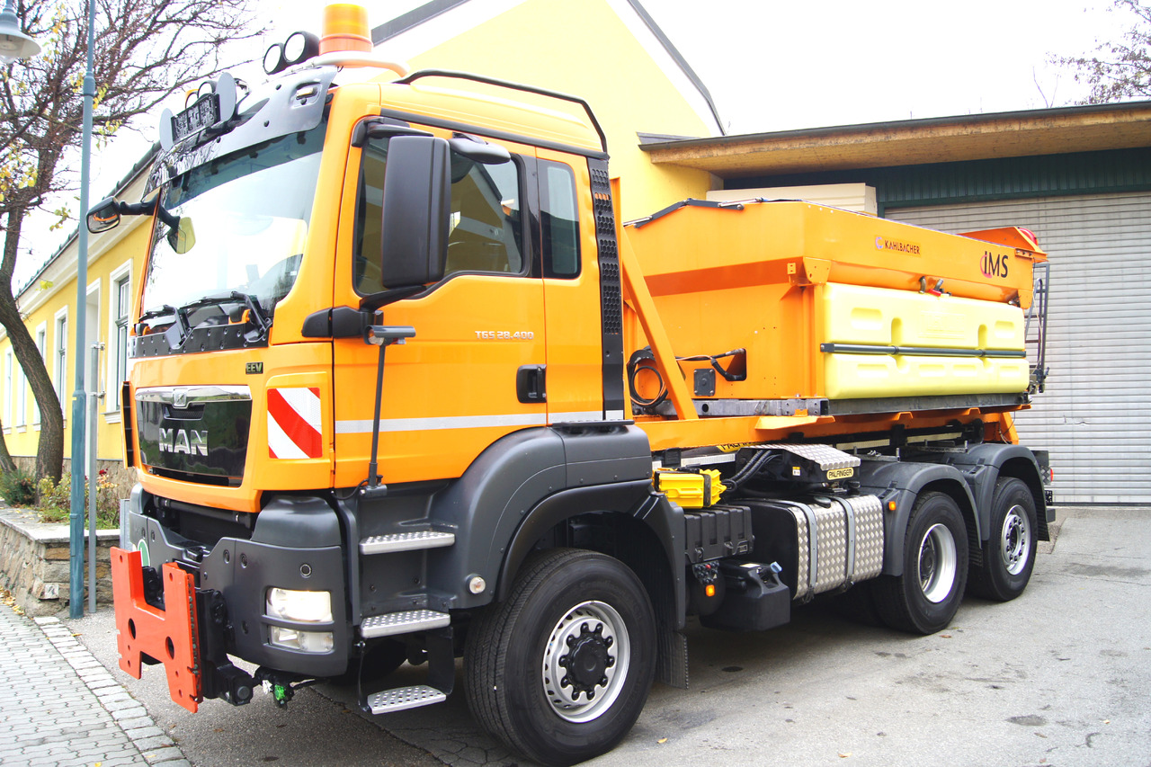 MAN TGS 28.400 BL 6x4-4/TÜV/PALIFT/Winterdienst/Salzstreuer/Streuer/Schneepflug - Sniega novākšanas tehnika: foto 3 MAN TGS 28.400 BL 6x4-4/TÜV/PALIFT/Winterdienst/Salzstreuer/Streuer/Schneepflug - Sniega novākšanas tehnika: foto 3
