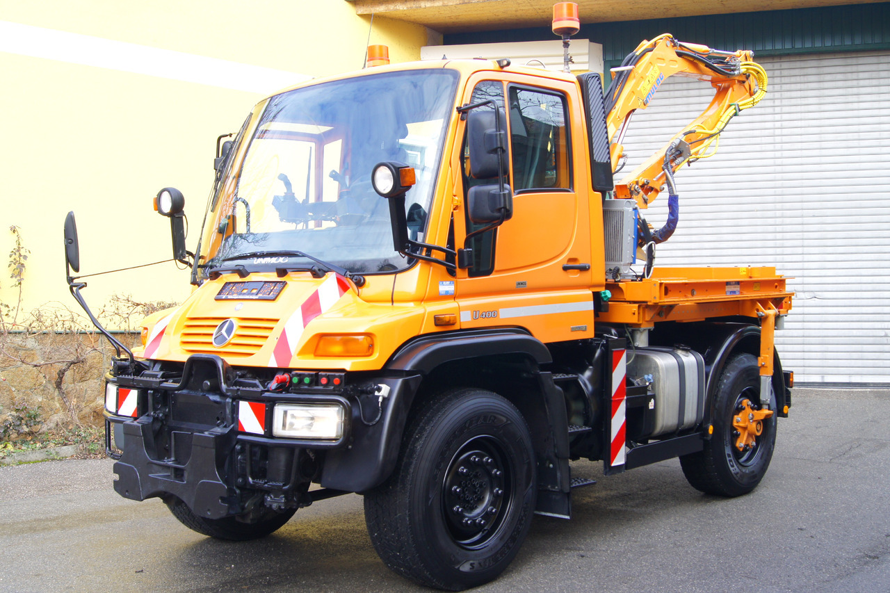 MERCEDES-BENZ Unimog U 400/TÜV/Hydrostat/Mähtür +MULAG MHU 800 - Kravas automašīna pašizgāzējs: foto 2 MERCEDES-BENZ Unimog U 400/TÜV/Hydrostat/Mähtür +MULAG MHU 800 - Kravas automašīna pašizgāzējs: foto 2