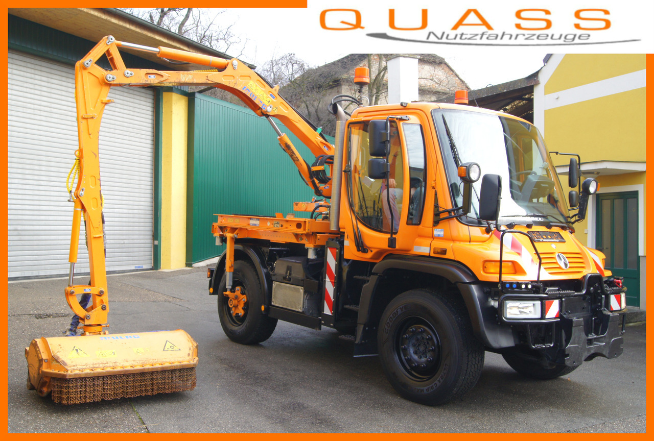 MERCEDES-BENZ Unimog U 400/TÜV/Hydrostat/Mähtür +MULAG MHU 800 - Kravas automašīna pašizgāzējs: foto 1 MERCEDES-BENZ Unimog U 400/TÜV/Hydrostat/Mähtür +MULAG MHU 800 - Kravas automašīna pašizgāzējs: foto 1