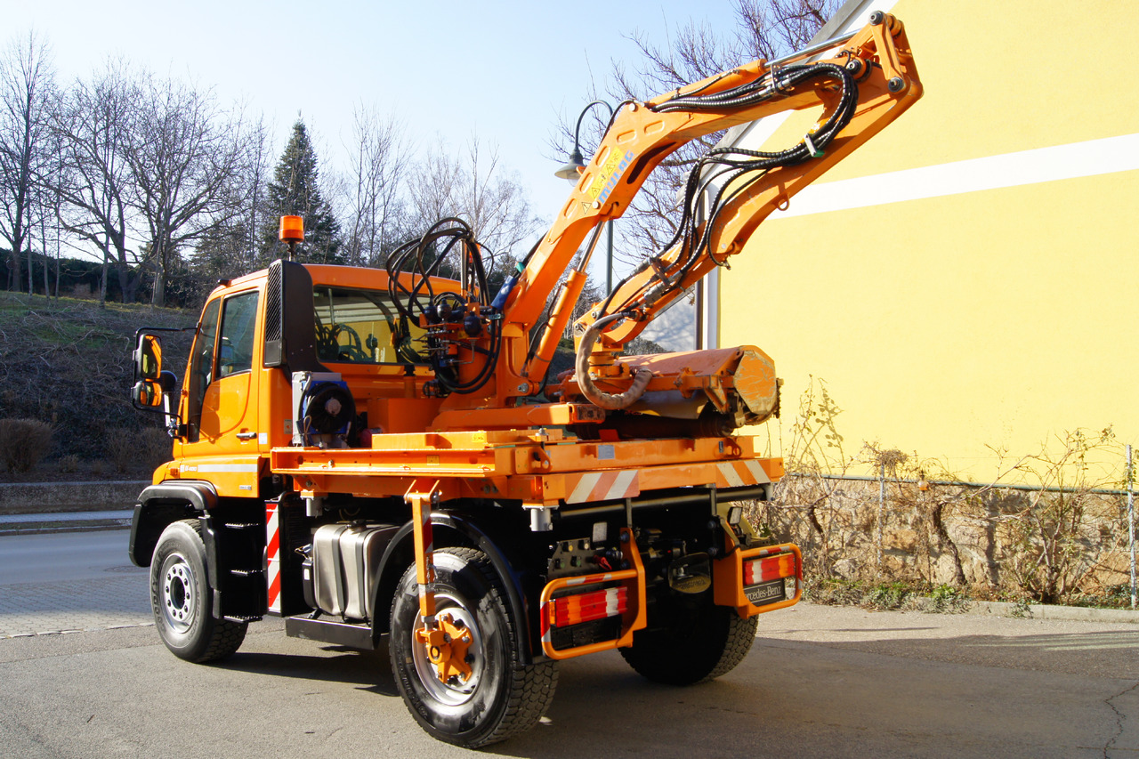 UNIMOG Unimog U 400/Hydrostat/Mähtür +MULAG MHU 800 - Kravas automašīna pašizgāzējs: foto 4 UNIMOG Unimog U 400/Hydrostat/Mähtür +MULAG MHU 800 - Kravas automašīna pašizgāzējs: foto 4