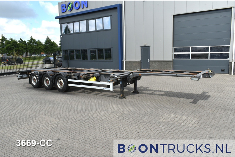 Kögel PORT 40 SIMPLEX 20 2x20-30-40ft HC * LIFT AXLE * SAF / DISC * EXTENDABLE REAR - Puspiekabe noņemamā virsbūve/ Konteineru vedējs: foto 4 Kögel PORT 40 SIMPLEX 20 2x20-30-40ft HC * LIFT AXLE * SAF / DISC * EXTENDABLE REAR - Puspiekabe noņemamā virsbūve/ Konteineru vedējs: foto 4