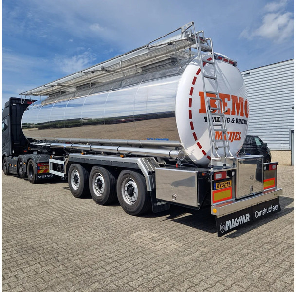 Magyar 36000 liter 1 kamer levensmiddelen tankoplegger TE HUUR / TE KOOP - Puspiekabe cisterna: foto 2 Magyar 36000 liter 1 kamer levensmiddelen tankoplegger TE HUUR / TE KOOP - Puspiekabe cisterna: foto 2