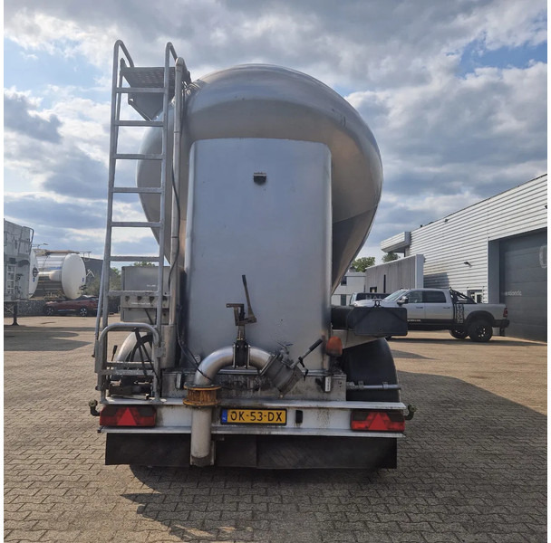 Zvvz 38000 liter aluminium GMP, veevoeder onderlosser met Vogelsang pomp - Puspiekabe cisterna: foto 3 Zvvz 38000 liter aluminium GMP, veevoeder onderlosser met Vogelsang pomp - Puspiekabe cisterna: foto 3