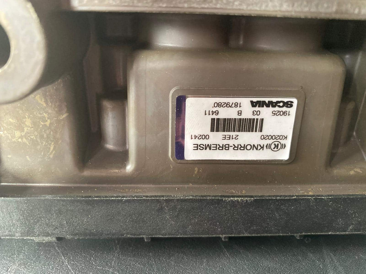 SCANIA AIR VALVE 1879280, 1879275 - Bremžu vārsts - Kravas automašīna: foto 3 SCANIA AIR VALVE 1879280, 1879275 - Bremžu vārsts - Kravas automašīna: foto 3