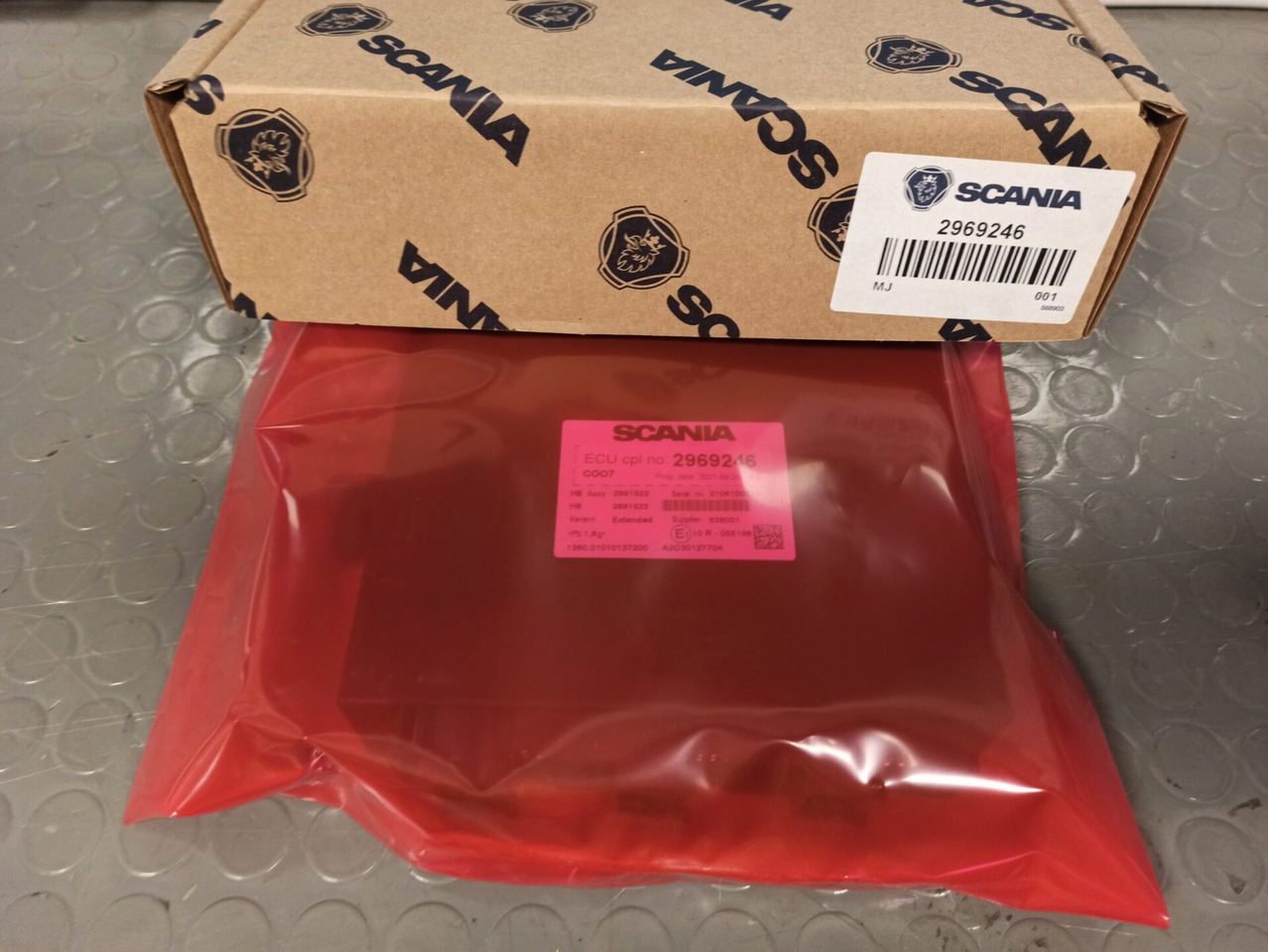 SCANIA ECU COO7 500kbit - 2969246 - Elektroniskais vadības bloks (ECU) - Kravas automašīna: foto 1 SCANIA ECU COO7 500kbit - 2969246 - Elektroniskais vadības bloks (ECU) - Kravas automašīna: foto 1