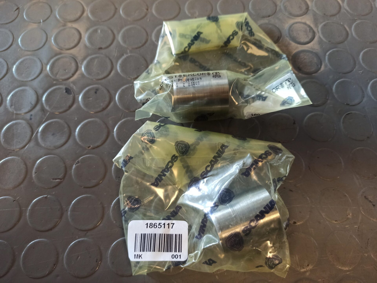 SCANIA INJECTOR SLEEVE 1865117 - Inžektors - Kravas automašīna: foto 1 SCANIA INJECTOR SLEEVE 1865117 - Inžektors - Kravas automašīna: foto 1