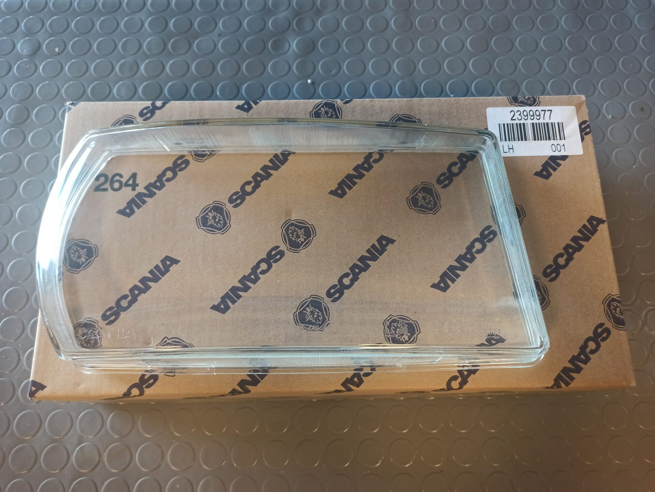 SCANIA LENS - 2399977 - Tuvās gaismas - Kravas automašīna: foto 1 SCANIA LENS - 2399977 - Tuvās gaismas - Kravas automašīna: foto 1
