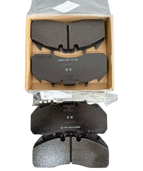 VOLVO BRAKE PAD KIT - 23149532 - Bremžu daļas - Kravas automašīna: foto 1 VOLVO BRAKE PAD KIT - 23149532 - Bremžu daļas - Kravas automašīna: foto 1