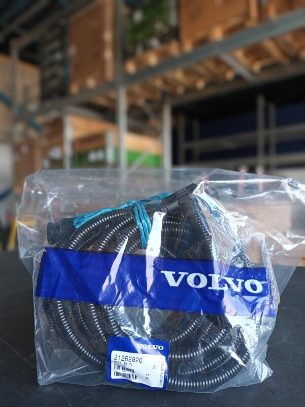 VOLVO CABLE HARNESS 21262820 - Kabeļis/ Vadis - Kravas automašīna: foto 1 VOLVO CABLE HARNESS 21262820 - Kabeļis/ Vadis - Kravas automašīna: foto 1