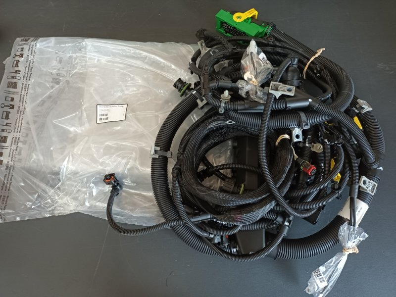 VOLVO CABLE HARNESS - 23618037 - Kabeļis/ Vadis - Kravas automašīna: foto 1 VOLVO CABLE HARNESS - 23618037 - Kabeļis/ Vadis - Kravas automašīna: foto 1