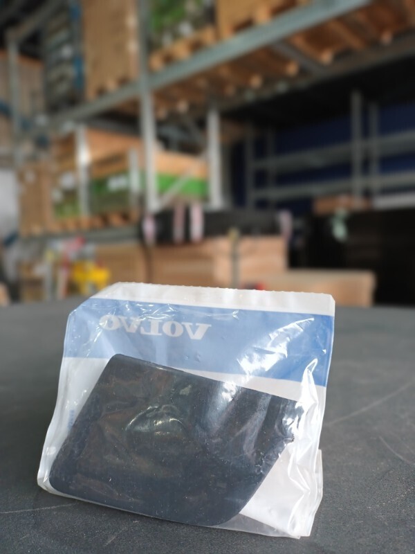 VOLVO CAP 21571558 - Gaismas/ Apgaismojums - Kravas automašīna: foto 1 VOLVO CAP 21571558 - Gaismas/ Apgaismojums - Kravas automašīna: foto 1