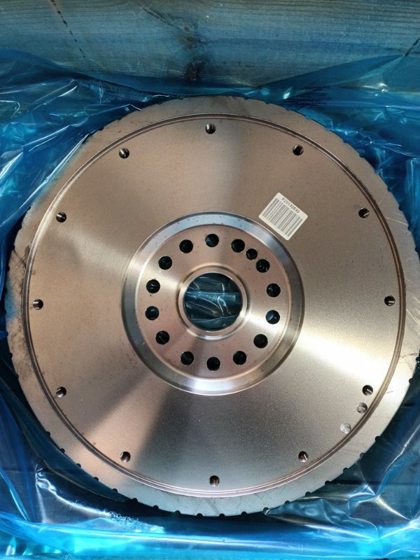 VOLVO FLYWHEEL - 20530830 - Spararats - Kravas automašīna: foto 1 VOLVO FLYWHEEL - 20530830 - Spararats - Kravas automašīna: foto 1