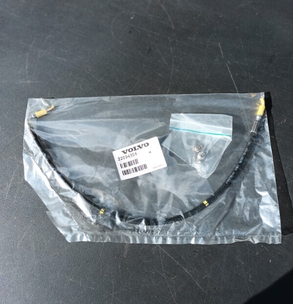 VOLVO HOSE KIT 22094956 - Kabīne un interjers - Kravas automašīna: foto 1 VOLVO HOSE KIT 22094956 - Kabīne un interjers - Kravas automašīna: foto 1