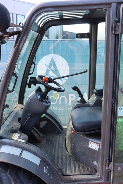 Bezceļu autokrāvējs AUSA C250HX4: foto 20