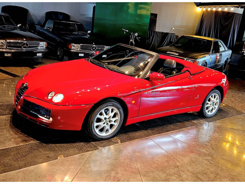 Alfa Romeo Spider (916 - update 3) _ 2.0 TS - Sedans: foto 1 Alfa Romeo Spider (916 - update 3) _ 2.0 TS - Sedans: foto 1