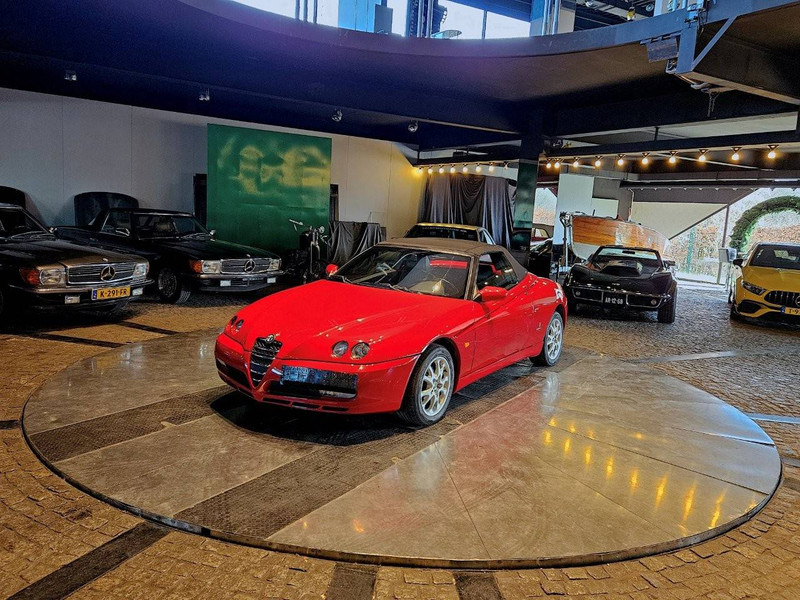 Alfa Romeo Spider (916 - update 3) _ 2.0 TS - Vieglā automašīna: foto 4 Alfa Romeo Spider (916 - update 3) _ 2.0 TS - Vieglā automašīna: foto 4