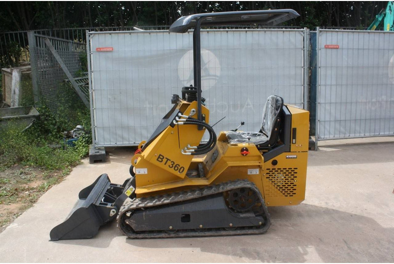 BISON BT360 - Kāpurķēžu iekrāvējs: foto 1 BISON BT360 - Kāpurķēžu iekrāvējs: foto 1