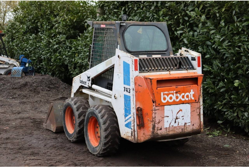 Bobcat 743 - Riteņu iekrāvējs: foto 4 Bobcat 743 - Riteņu iekrāvējs: foto 4