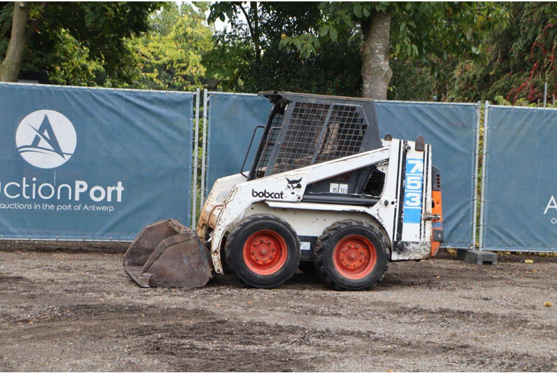 Bobcat 753 - Riteņu iekrāvējs: foto 1 Bobcat 753 - Riteņu iekrāvējs: foto 1