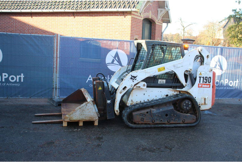 Bobcat T190 - Kāpurķēžu iekrāvējs: foto 1 Bobcat T190 - Kāpurķēžu iekrāvējs: foto 1