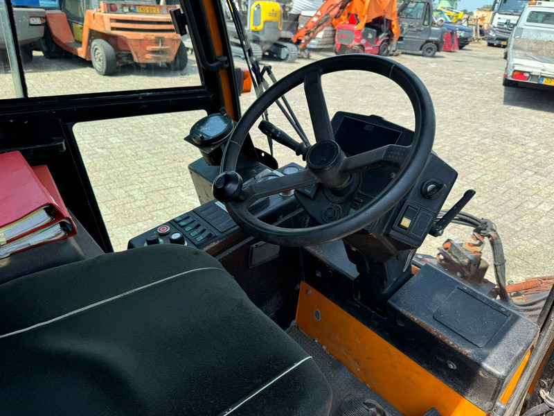 Ielu tīrīšanas mašīna Bucher CityCat 2000: foto 11
