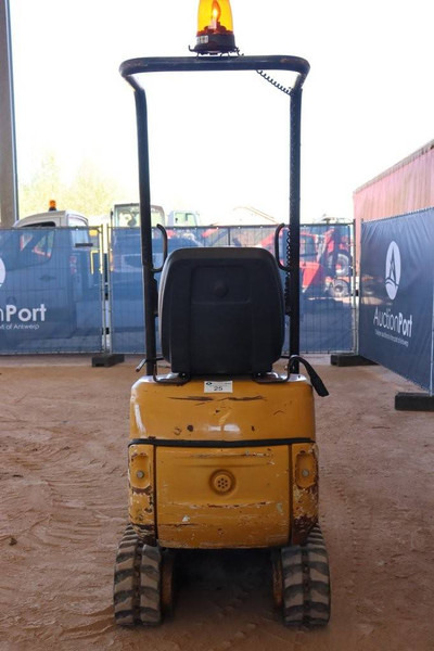 Caterpillar 300.9D - Mini-ekskavators: foto 4 Caterpillar 300.9D - Mini-ekskavators: foto 4