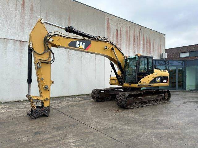 Caterpillar 323DL - Kāpurķēžu ekskavators: foto 1 Caterpillar 323DL - Kāpurķēžu ekskavators: foto 1