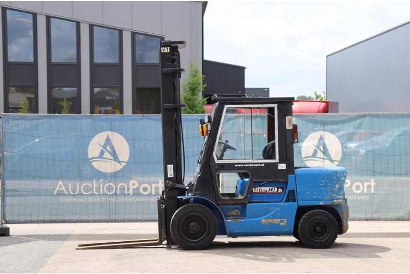 Caterpillar DP35K - Dīzeļiekrāvējs: foto 1 Caterpillar DP35K - Dīzeļiekrāvējs: foto 1