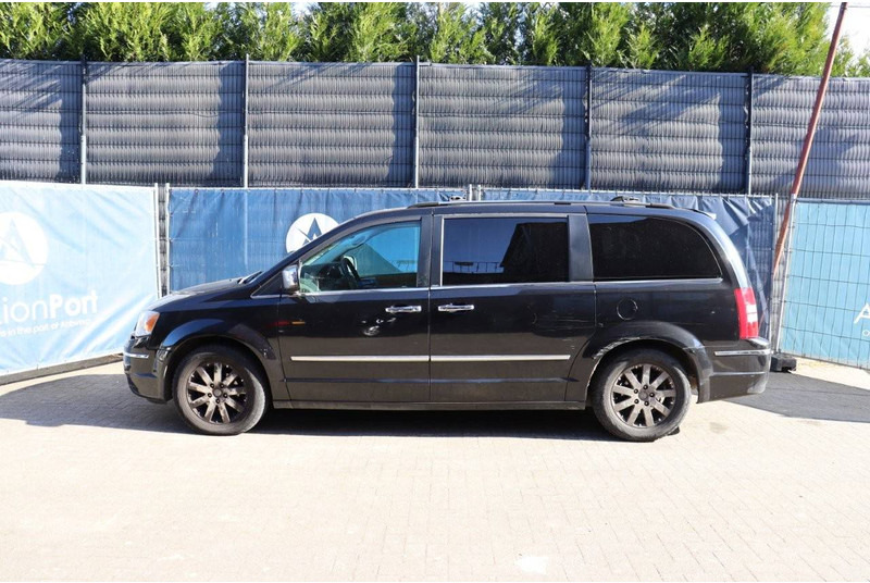 Chrysler Grand Voyager Slow'n Go - Vieglā automašīna: foto 2 Chrysler Grand Voyager Slow'n Go - Vieglā automašīna: foto 2