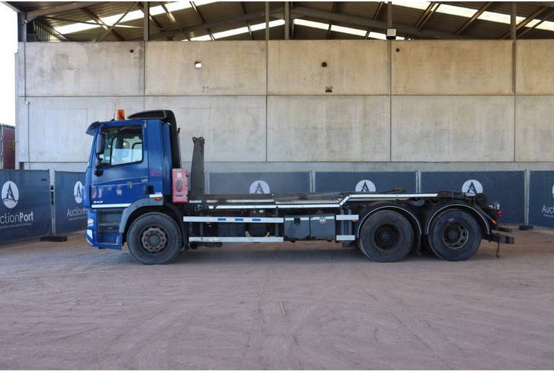 DAF CF85.360 - Pacēlājs ar āķi: foto 2 DAF CF85.360 - Pacēlājs ar āķi: foto 2