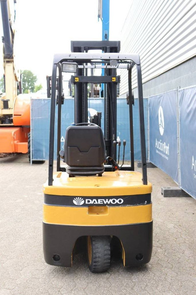 Daewoo B18T2 - Elektroiekrāvējs: foto 4 Daewoo B18T2 - Elektroiekrāvējs: foto 4